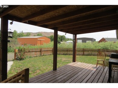 206 Green Acres, Mount Vernon, OR 97865 - photo 6