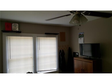 Photo is of unit A. Unit B is the same, but on the