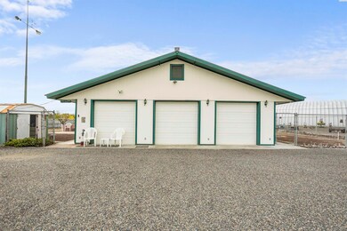 1202 W Hudson Rd, Granger, WA 98932 - photo 5