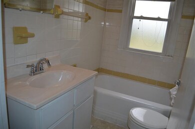 681 Perryville St, Harrodsburg, KY 40330 - photo 5