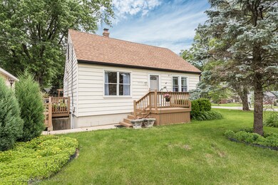 Beautiful Yard! Deck and Porch! Plenty of updates!