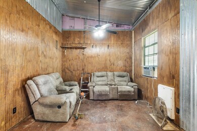 2000 Tepar Ln, Cleburne, TX 76031 - photo 5