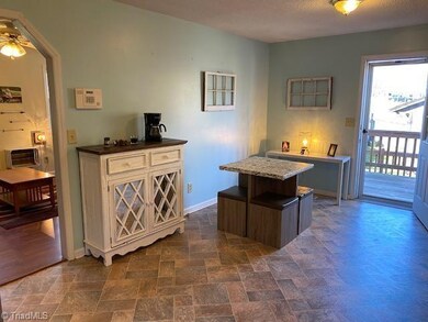 2052 King Ct, Asheboro, NC 27203 - photo 5