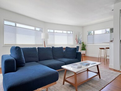 Open floor plan to dining
and kitchen.