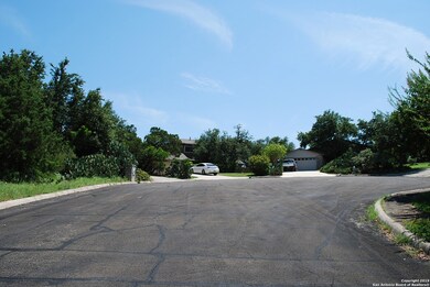 17326 Comanche Bluff, Helotes, TX 78023 - photo 4