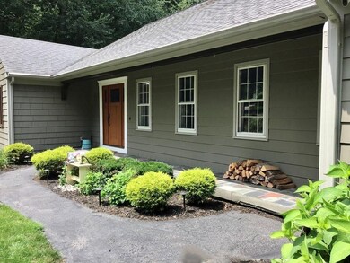 131 Twinbrooke Dr, Holden, MA 01520 - photo 4