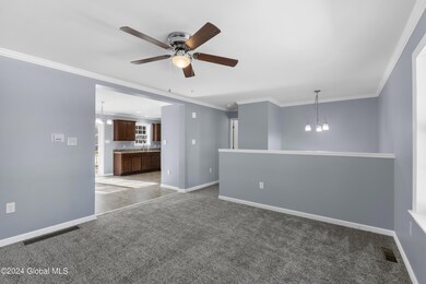 9 Vincek Ln, Saratoga Springs, NY 12866 - photo 4