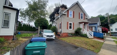 32 Clarendon Ave, Lynn, MA 01902 - photo 4