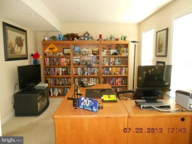 23804 Burdette Forest Rd, Clarksburg, MD 20871 - photo 6