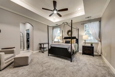 Huge Master Bedroom on !st floor
