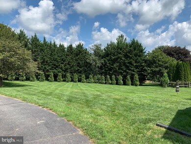 6603 Senecca Ln, Sykesville, MD 21784 - photo 2