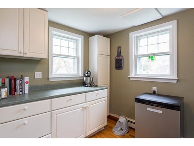 582 Greenside Ave, Portsmouth, NH 03801 - photo 2
