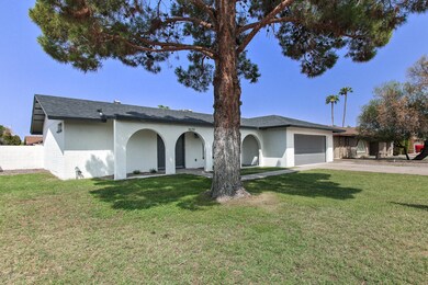 1620 E La Donna Ln-3