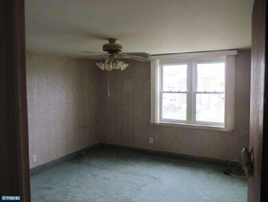 1124 Oakwood Dr, Glenolden, PA 19036 - photo 6