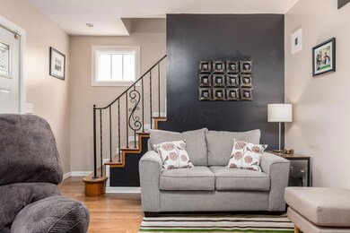 015__S - 349 E Moler St - 039