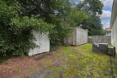 332 Montclaire Ln, West Columbia, SC 29170 - photo 4