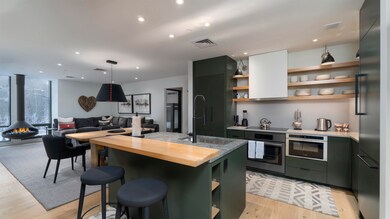 69 Hourglass Dr unit 311, Stowe, VT 05672 - photo 2