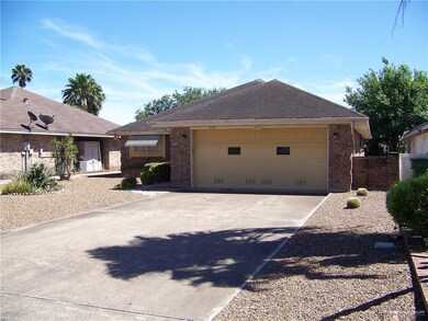 323 Diana Dr, Alamo, TX 78516 - photo 2