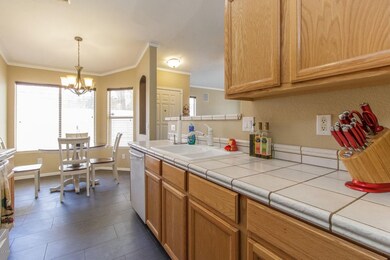 6) KITCHEN