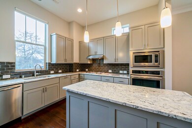 816 Yale St unit A, Houston, TX 77007 - photo 4