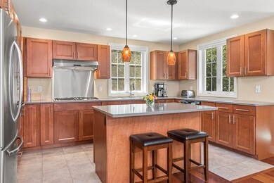 32 Thurlow St, Georgetown, MA 01833 - photo 4