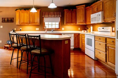 1505 5th Ave NW, Jamestown, ND 58401 - photo 4