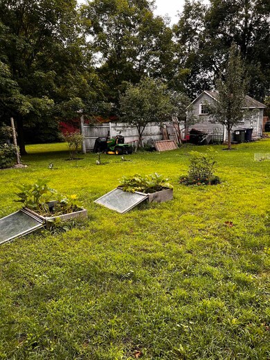 15 Bank St, North Bennington, VT 05257 - photo 6