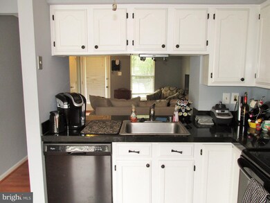 915 N Angel Valley Ct, Edgewood, MD 21040 - photo 5