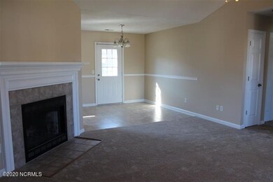 165 Settlers Cir, Jacksonville, NC 28546 - photo 5