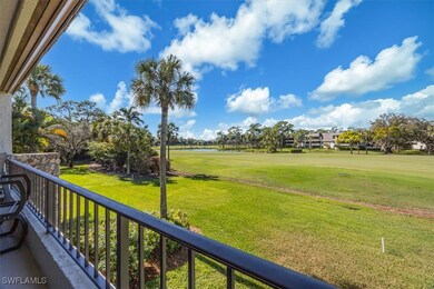 104 Clubhouse Dr unit 272, Naples, FL 34105 - photo 4