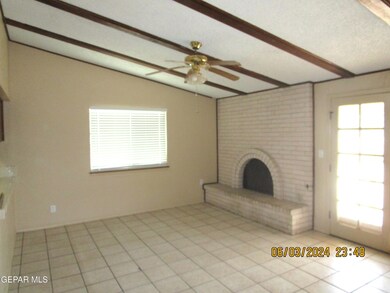 8020 Algerita Ct, El Paso, TX 79915 - photo 7