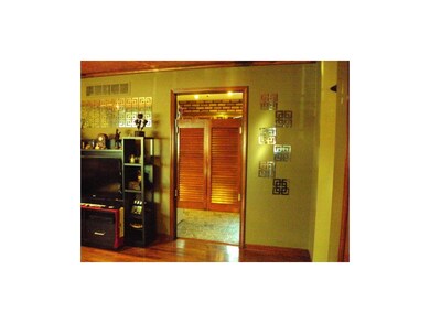 Swinging doors into kitchen