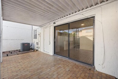 6513 W 3rd Ct, Hialeah, FL 33012 - photo 5