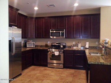 KITCHEN - H