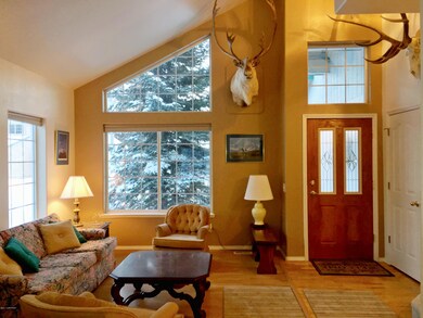 Accent walls in tasteful earth tones