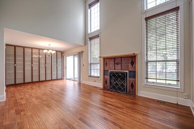 125 Pembroke Cir unit 4C, Lake Bluff, IL 60044 - photo 5