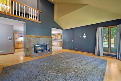 465 Dena Cir, Racine, WI 53402 - photo 5