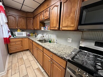 226 Powers St, New Brunswick, NJ 08901 - photo 5