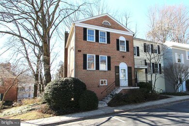 3577 Hamlet Place, Chevy Chase, MD 20815 - photo 2