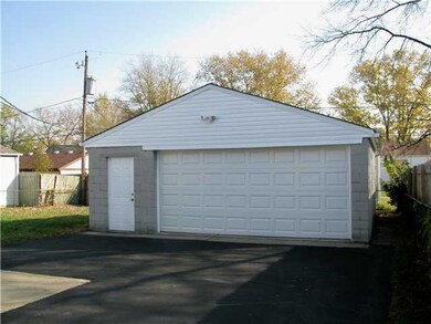 5662 Tamarack Blvd, Columbus, OH 43229 - photo 3