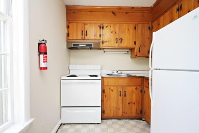 1609 Gordon Ave unit 2, Charlottesville, VA 22903 - photo 6