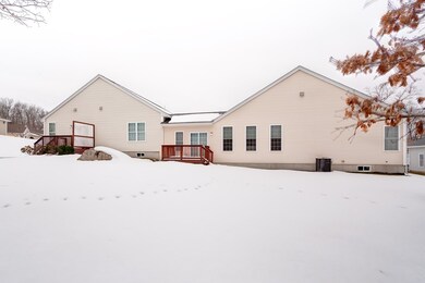 66 Taft Hill Ln, Uxbridge, MA 01569 - photo 4