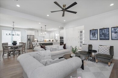 07-Living Room 3