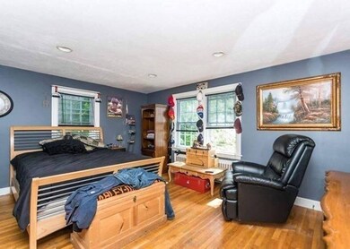 32 Nathan Rd unit 2, Waltham, MA 02453 - photo 3