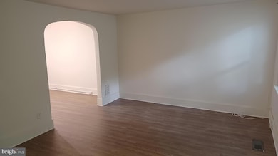 2946 Kansas Rd, Camden, NJ 08104 - photo 4