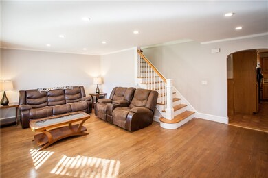 10 Brayton St, West Warwick, RI 02893 - photo 3