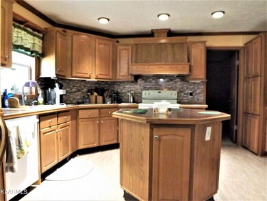 541 Claysville Rd, Crossville, TN 38571 - photo 3