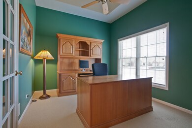 4015 Coyote Lakes Cir, Lake In the Hills, IL 60156 - photo 4