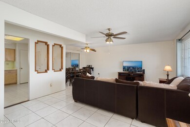 04-10129 W Cumberland Dr