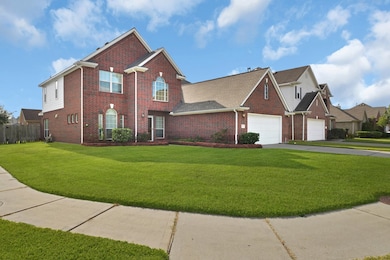 18123 Memorial Falls Dr, Tomball, TX 77375 - photo 2